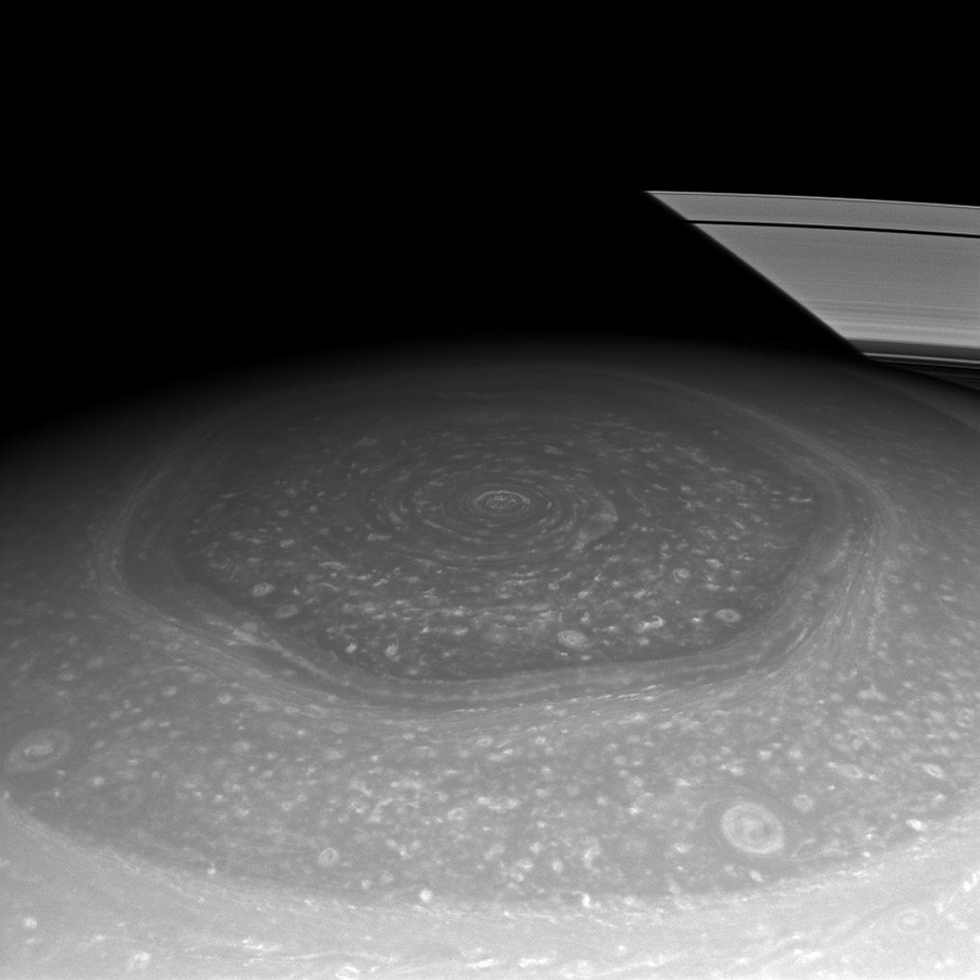 O Hexágono de Saturno_1